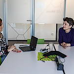 Ricarda Gregori/LRA BB im Gespräch mit Sandra Djakovic/SSC-Services. Foto: SSC-Services